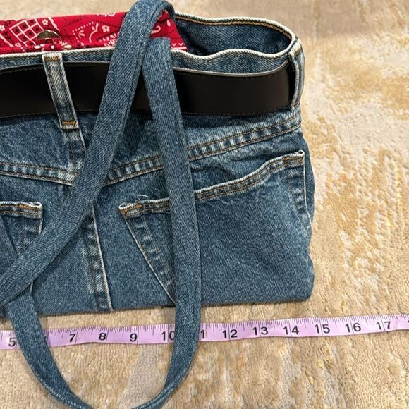 Denim bag made out of real jeans with bandana lining and real belt magnetic clos - Picture 8 of 10